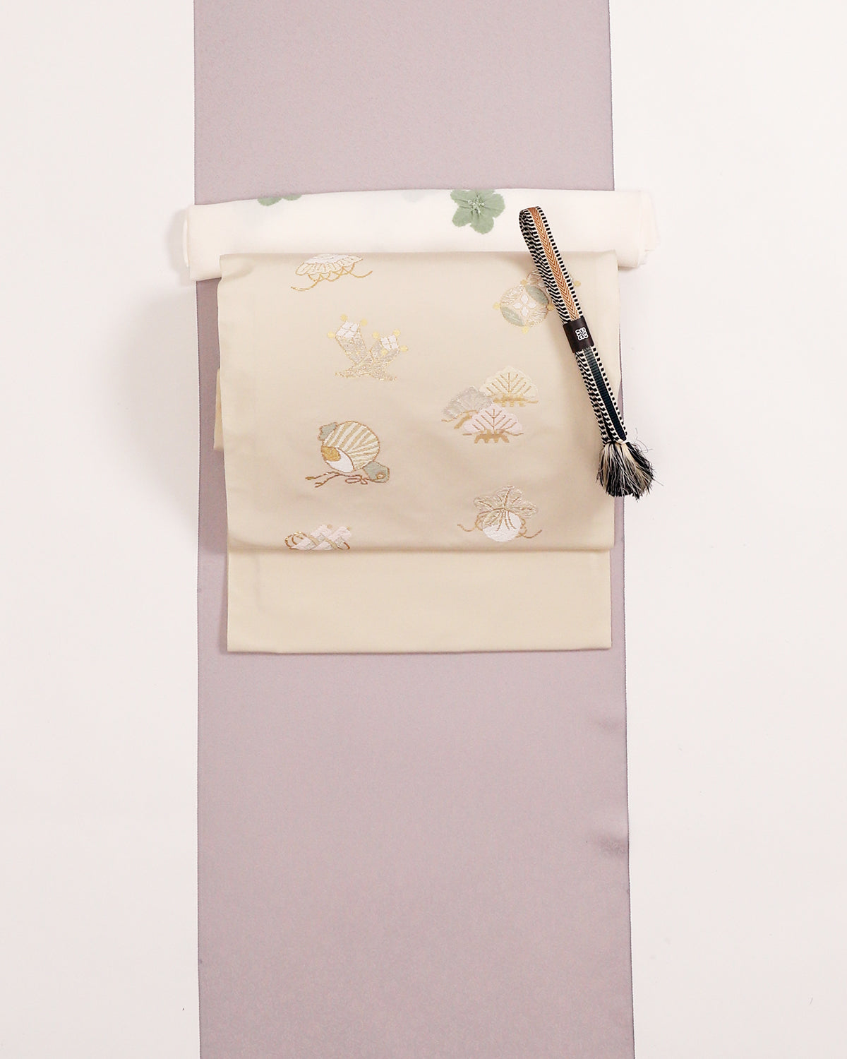 錦工芸九寸名古屋帯宝尽くし文 – EMON