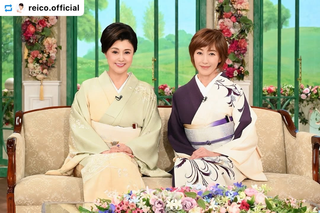 高島礼子さんに袋帯、アゲ草履をご着用いただきました