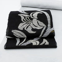 【極美品】夏用 羅 八寸名古屋帯 松葉仕立て 銀駒刺繍 シンプルモダン 帯屋捨松 夏八寸名古屋帯 百合文 – EMON