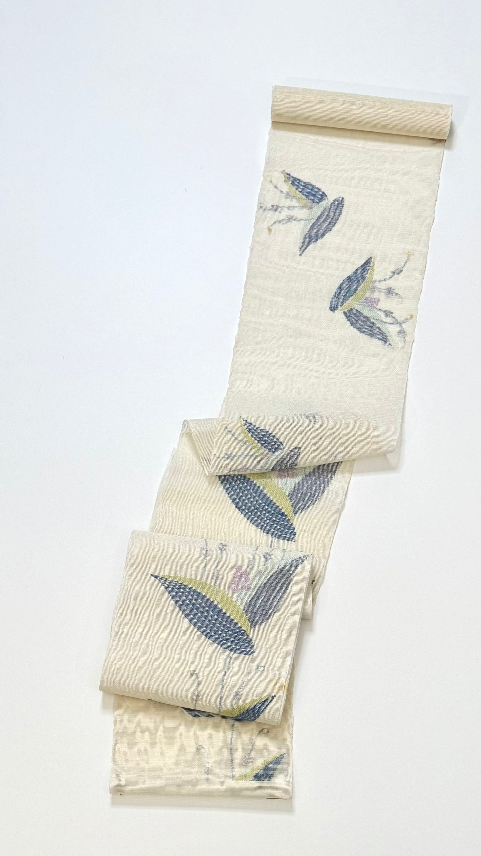 【極美品】夏用 羅 八寸名古屋帯 松葉仕立て 銀駒刺繍 シンプルモダン 帯屋捨松 夏八寸名古屋帯 銀の葉文 – EMON